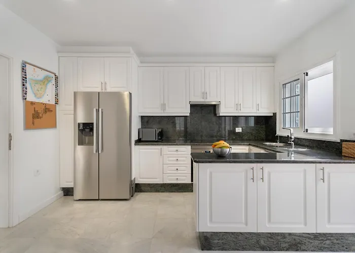 빌라 Marbella-private Heated Pool And Breathtaking View