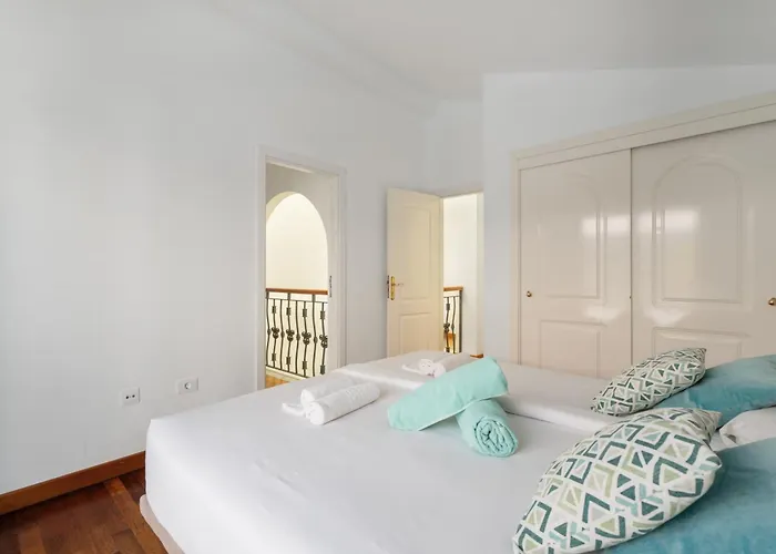 빌라 Marbella-private Heated Pool And Breathtaking View