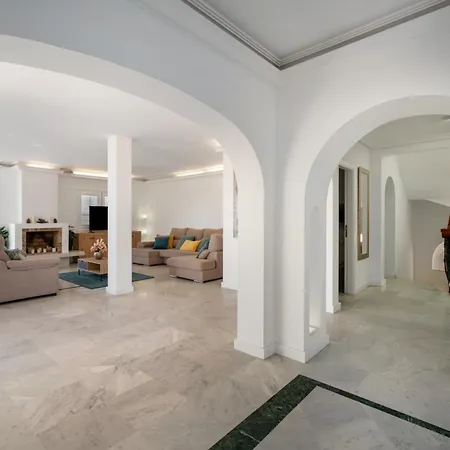 Marbella-private Heated Pool And Breathtaking View וילה אדחה