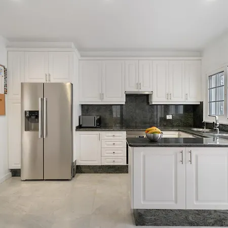 别墅 Marbella-private Heated Pool And Breathtaking View