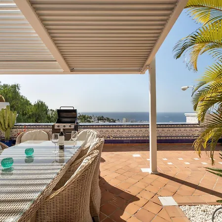 Marbella-private Heated Pool And Breathtaking View וילה אדחה