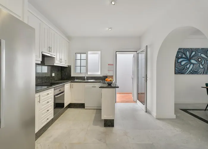 Marbella-private Heated Pool And Breathtaking View Villa *